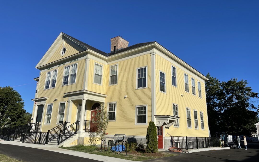 Dracut Centre School